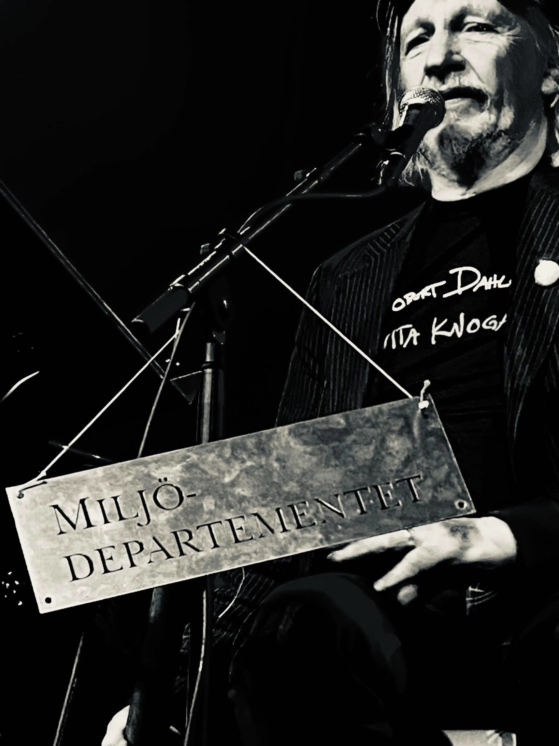 Igår var Stefan Sundström Miljödepartementet Miljödepartementet